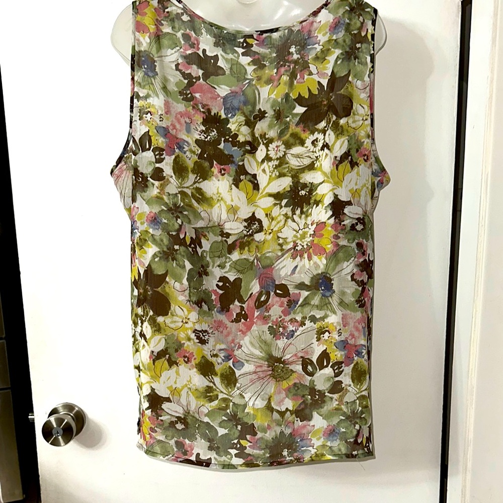 Liz Claiborne Multicolor Floral and Beige Top with Camisole size XL